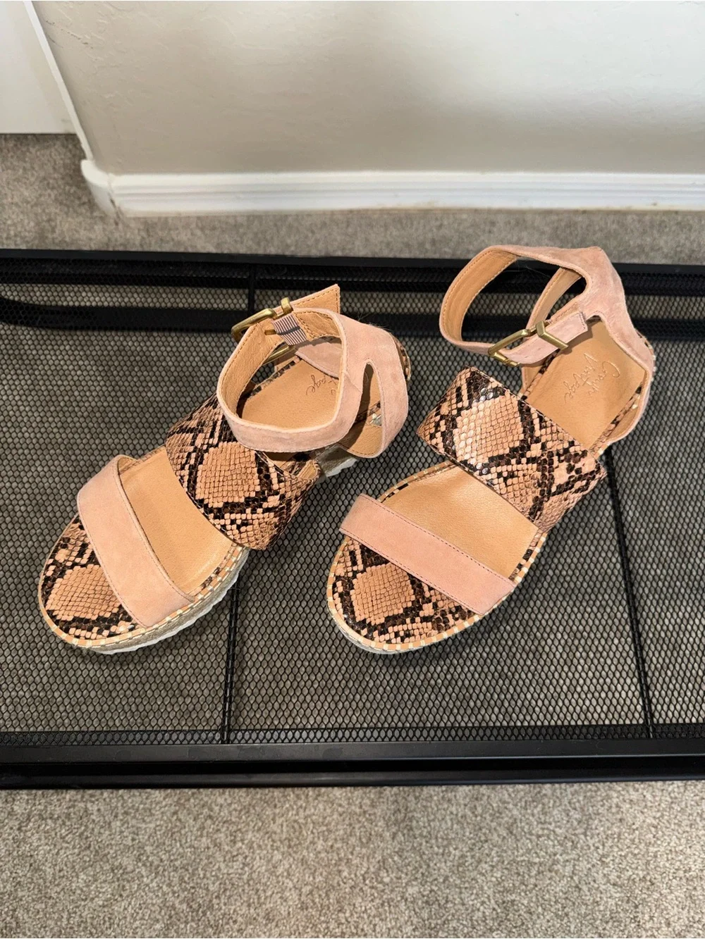 Crown Vintage Pink Snake-Print Platform Wedge Sandals - Never Worn